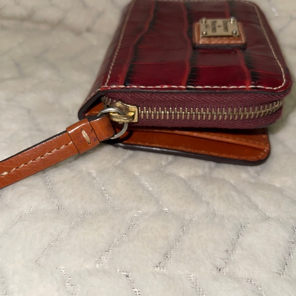 Dooney and Bourke Mini zip around croc print wallet - Picture 6 of 10